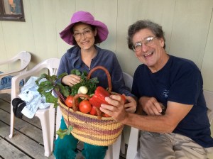 Don and Susannah w/veggies